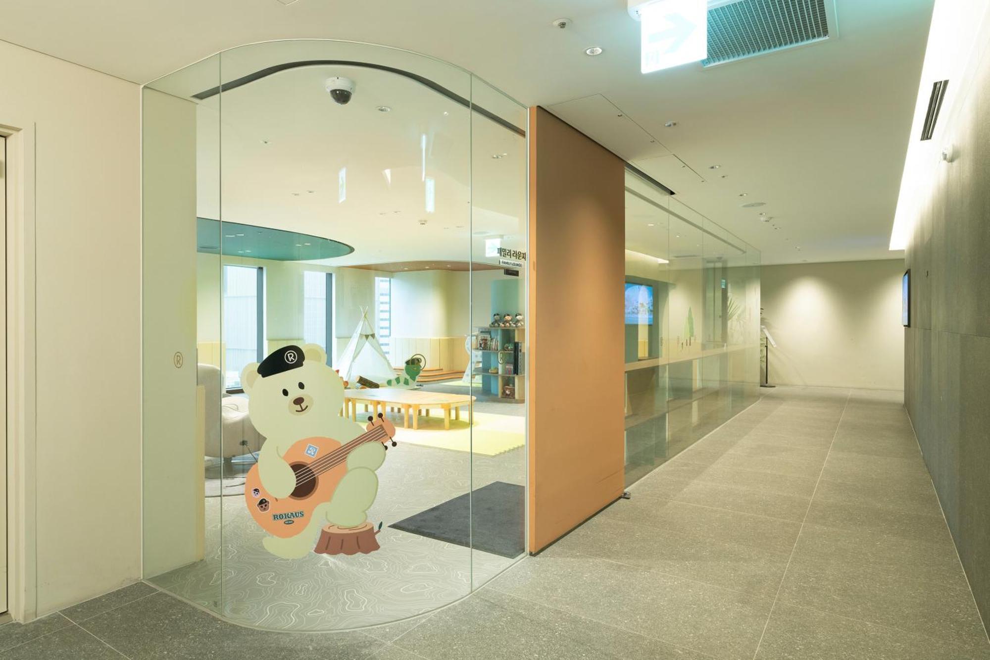 Nine Tree Premier Rokaus Hotel Seoul Yongsan 4* Seul