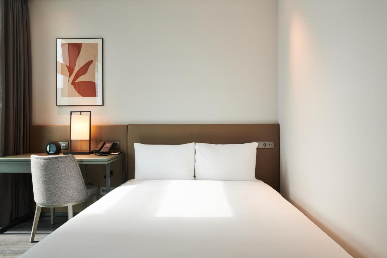 Nine Tree Premier Rokaus Yongsan Hotel 4*